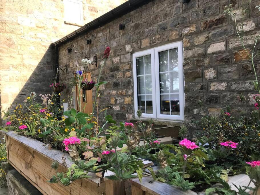 Luxury Barn Conversion At Rudding Harrogate Bagian luar foto