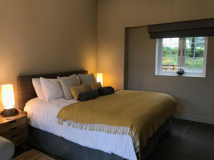 Luxury Barn Conversion At Rudding Harrogate Bagian luar foto