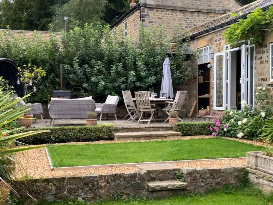 Luxury Barn Conversion At Rudding Harrogate Bagian luar foto