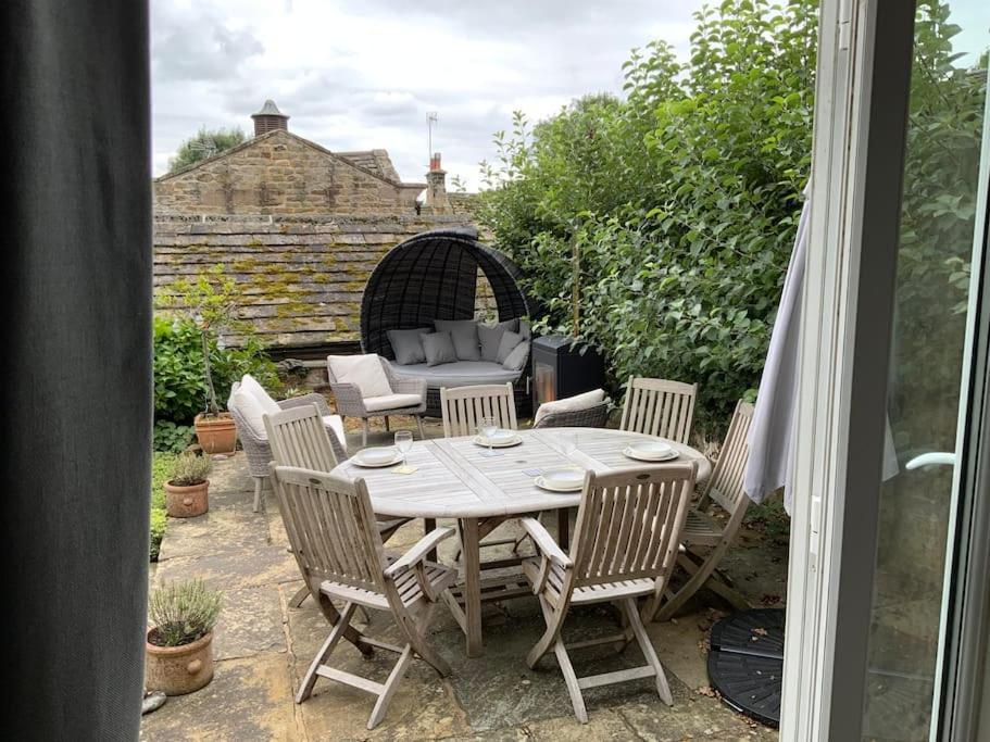 Luxury Barn Conversion At Rudding Harrogate Bagian luar foto