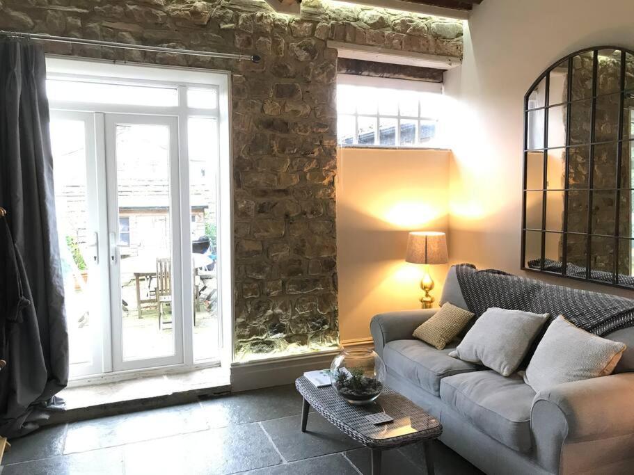 Luxury Barn Conversion At Rudding Harrogate Bagian luar foto